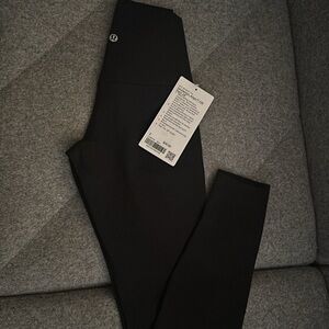 NWT size 2 lululemom align 28’